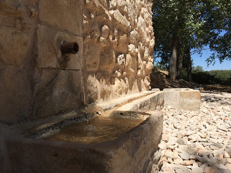 Restauración de la fuente Valdezarza